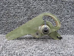 0760611-2 Cessna 182M Aileron Bellcrank Assembly RH